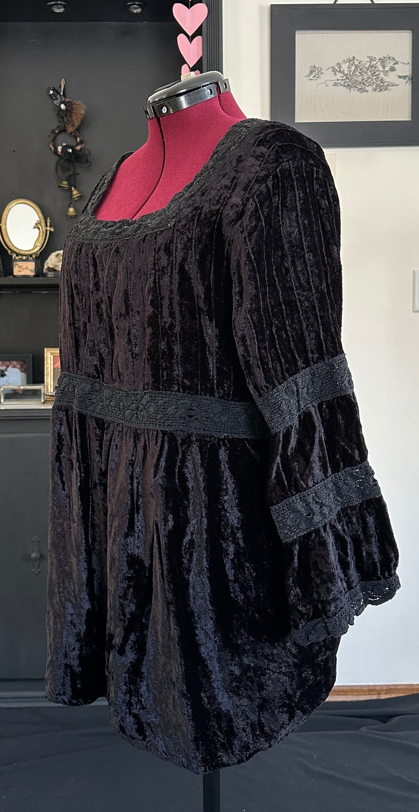Velvet Renaissance Top SZ 24