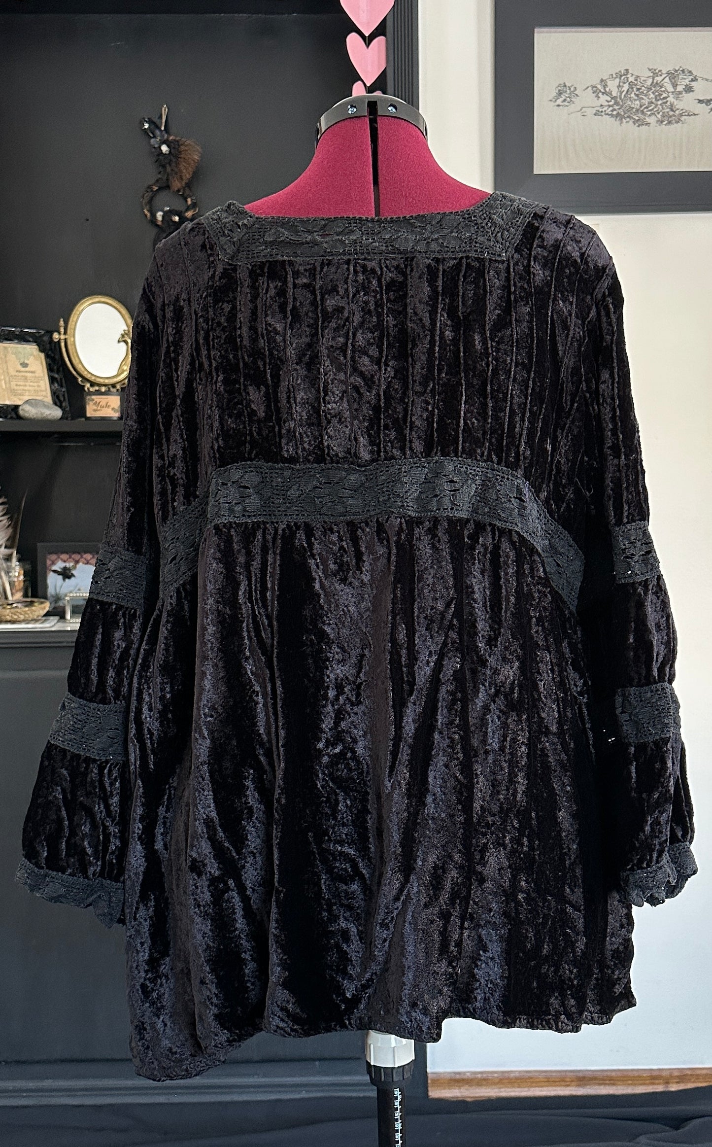 Velvet Renaissance Top SZ 24