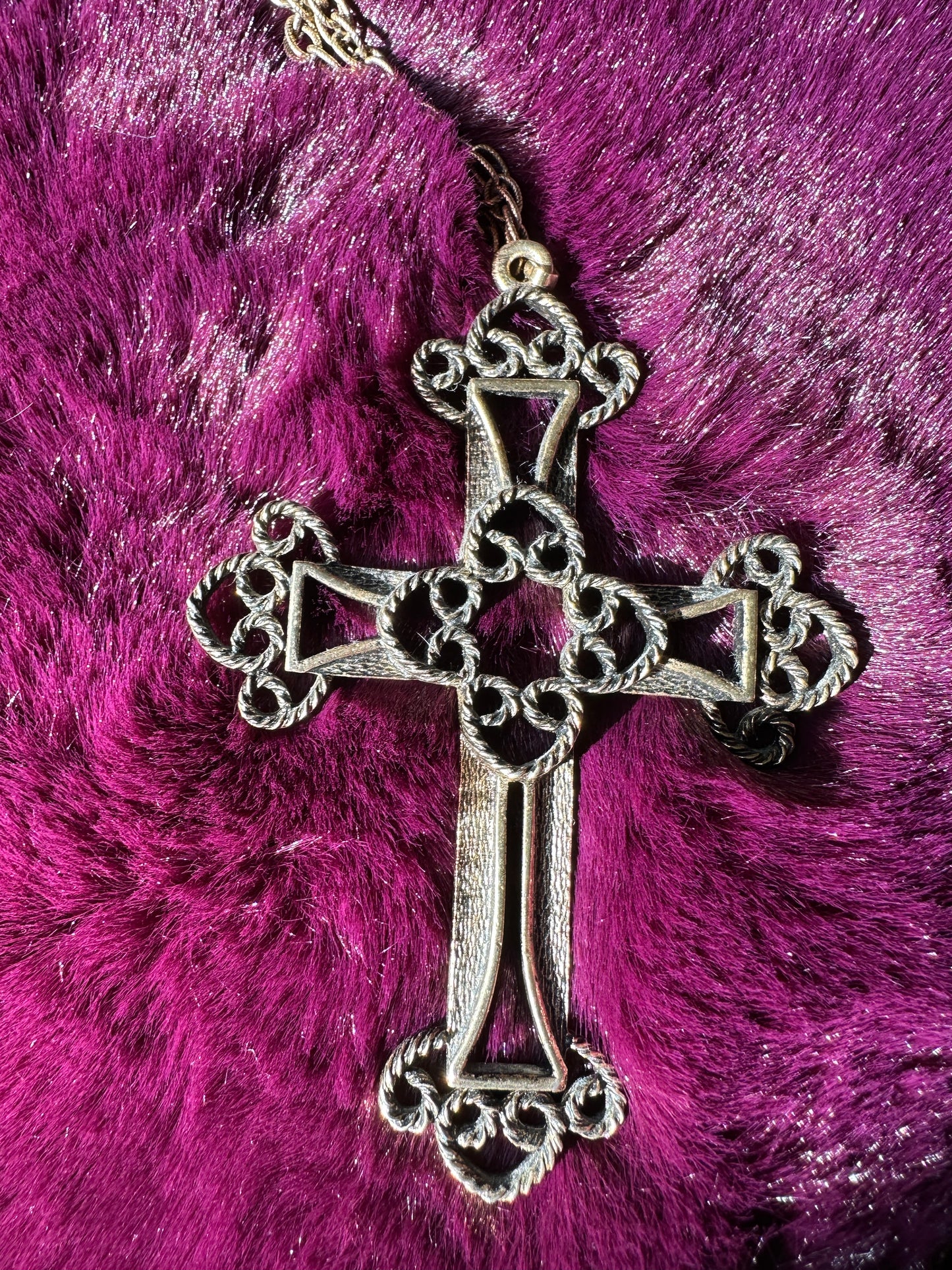 Vintage Sarah Coventry Cross Necklace