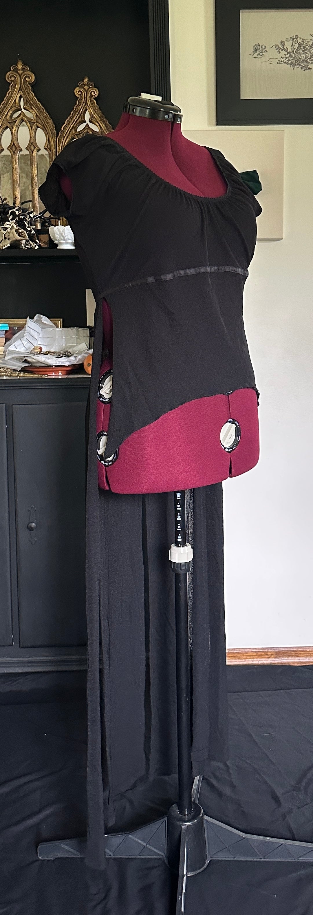 Y2K Hi-Lo Goth Top M-XL