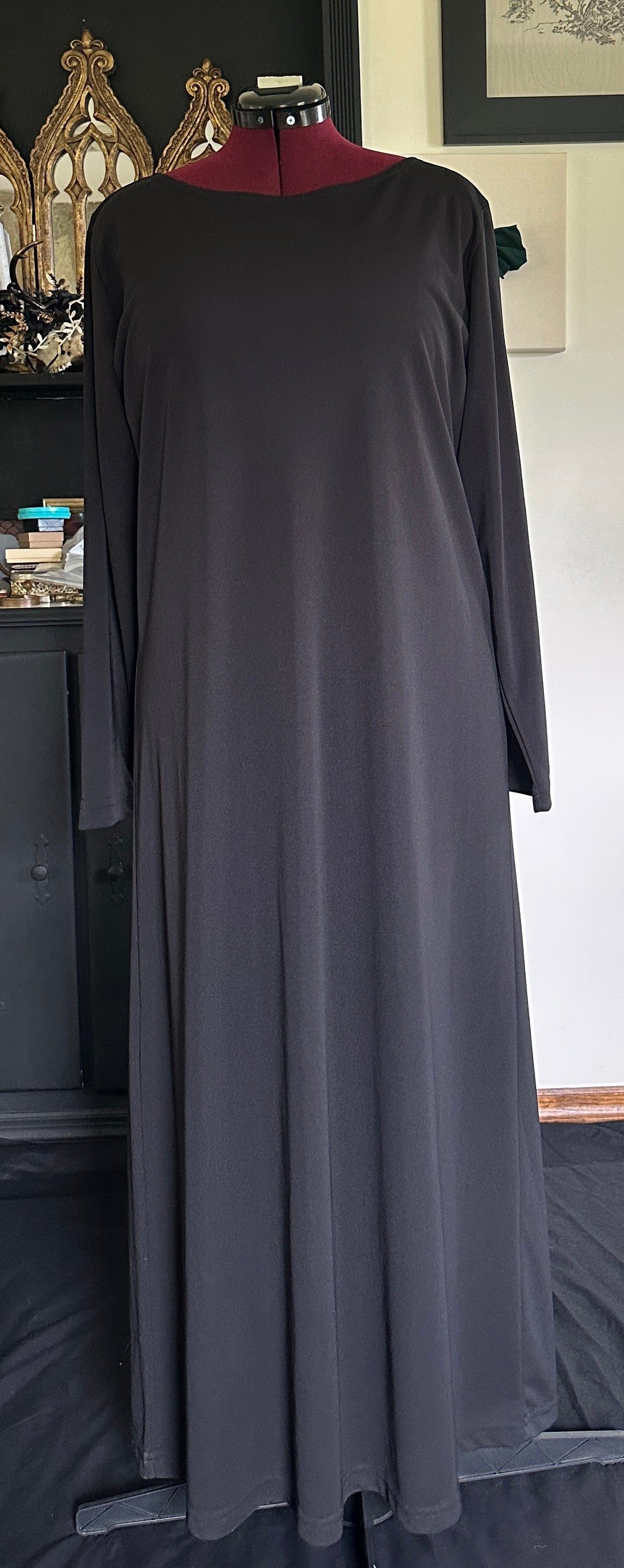 Minimalist Goth Dress L