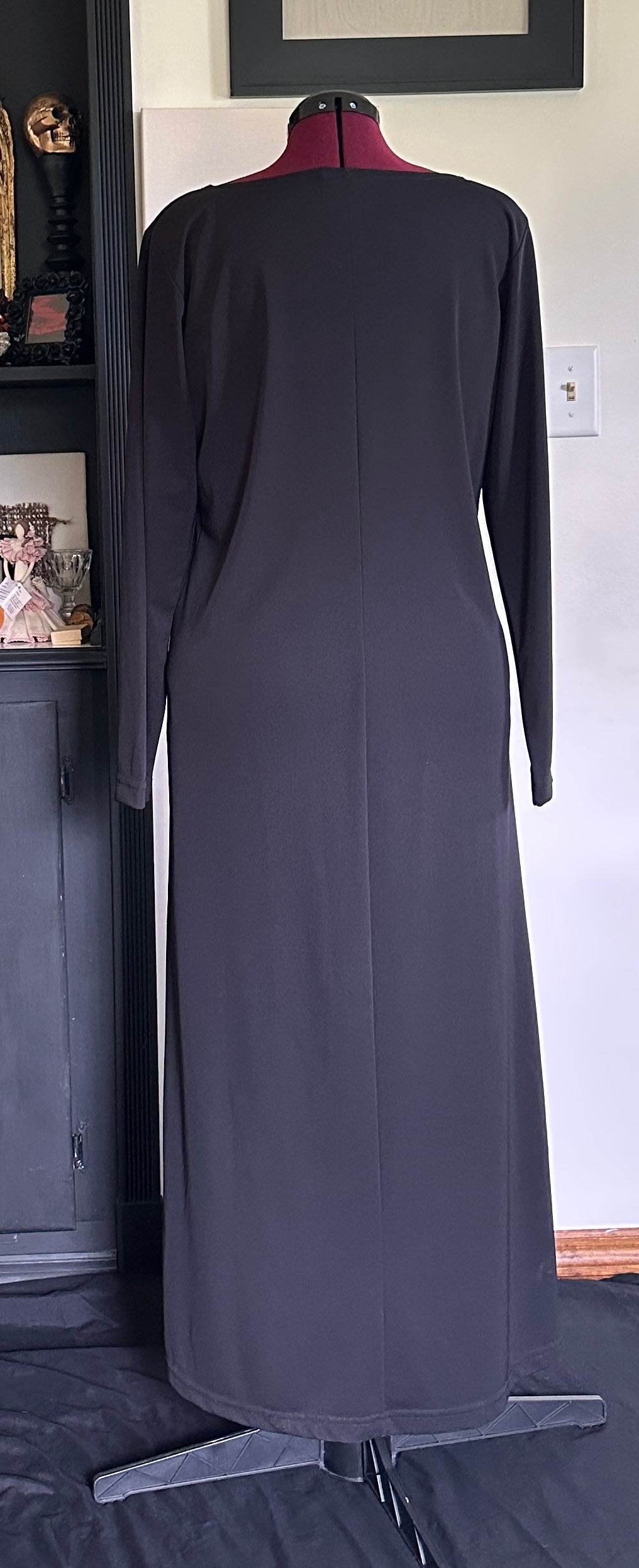 Minimalist Goth Dress L