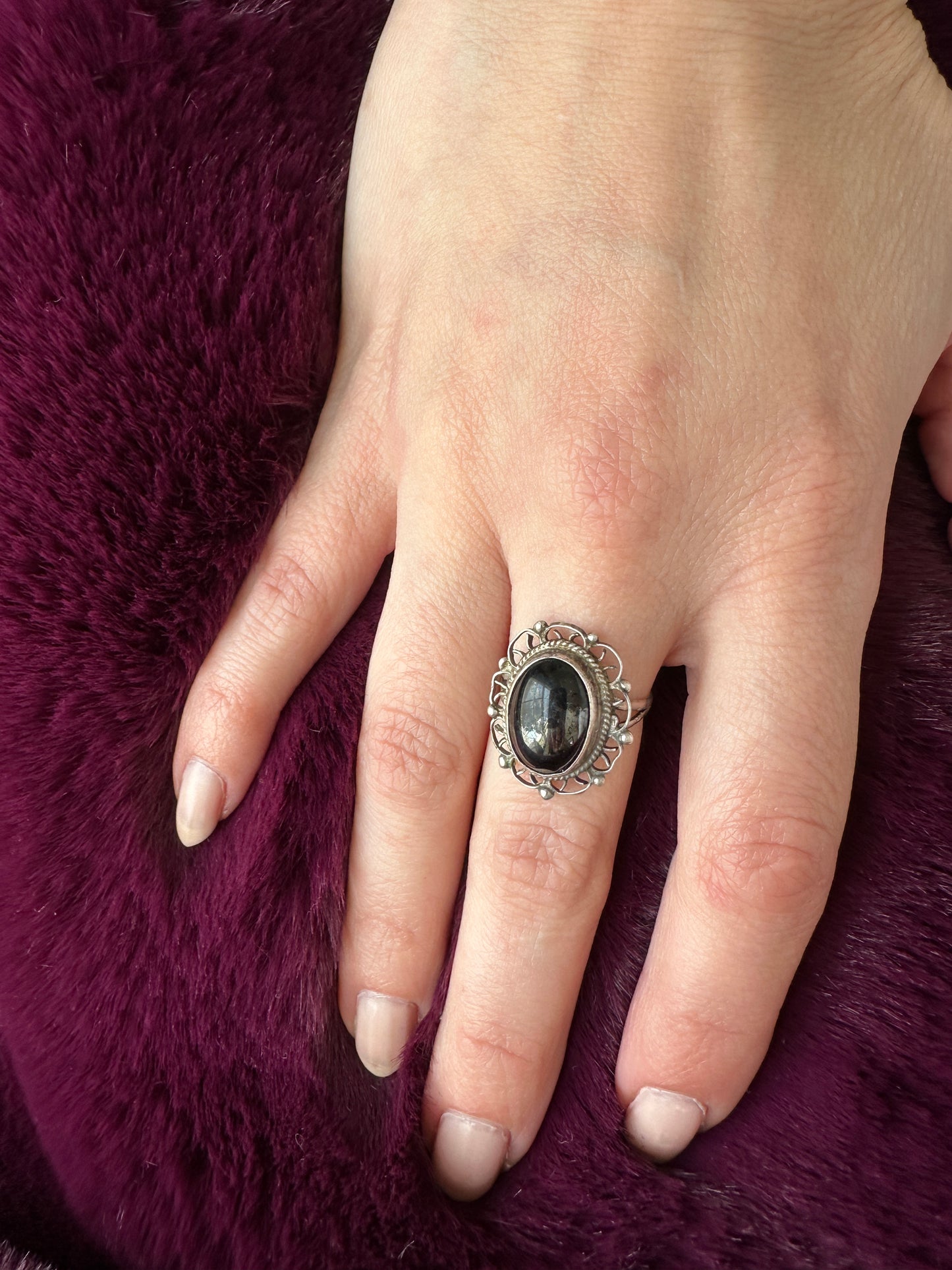 Silver & Hematite Scroll Ring SZ 6.5