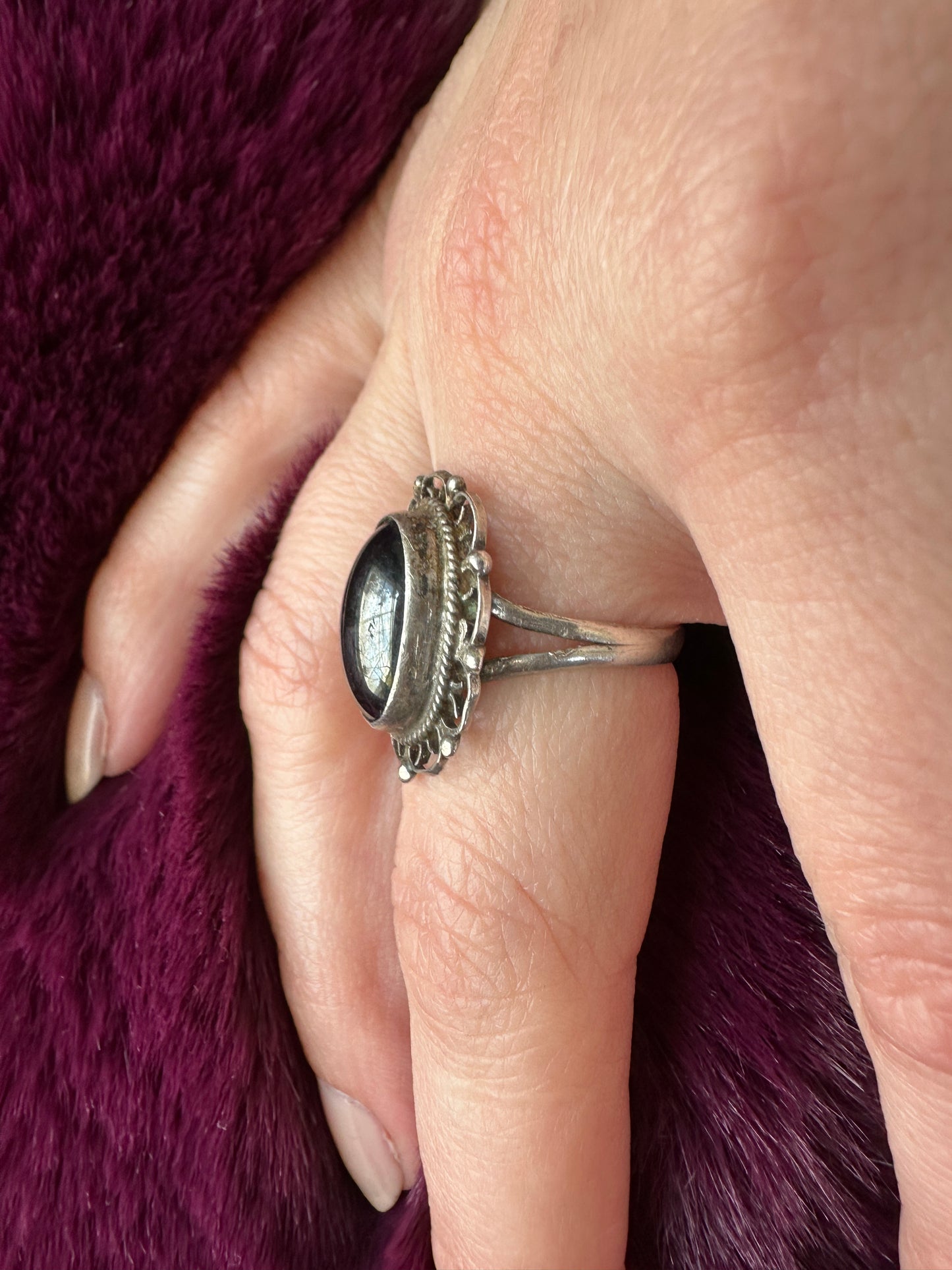 Silver & Hematite Scroll Ring SZ 6.5