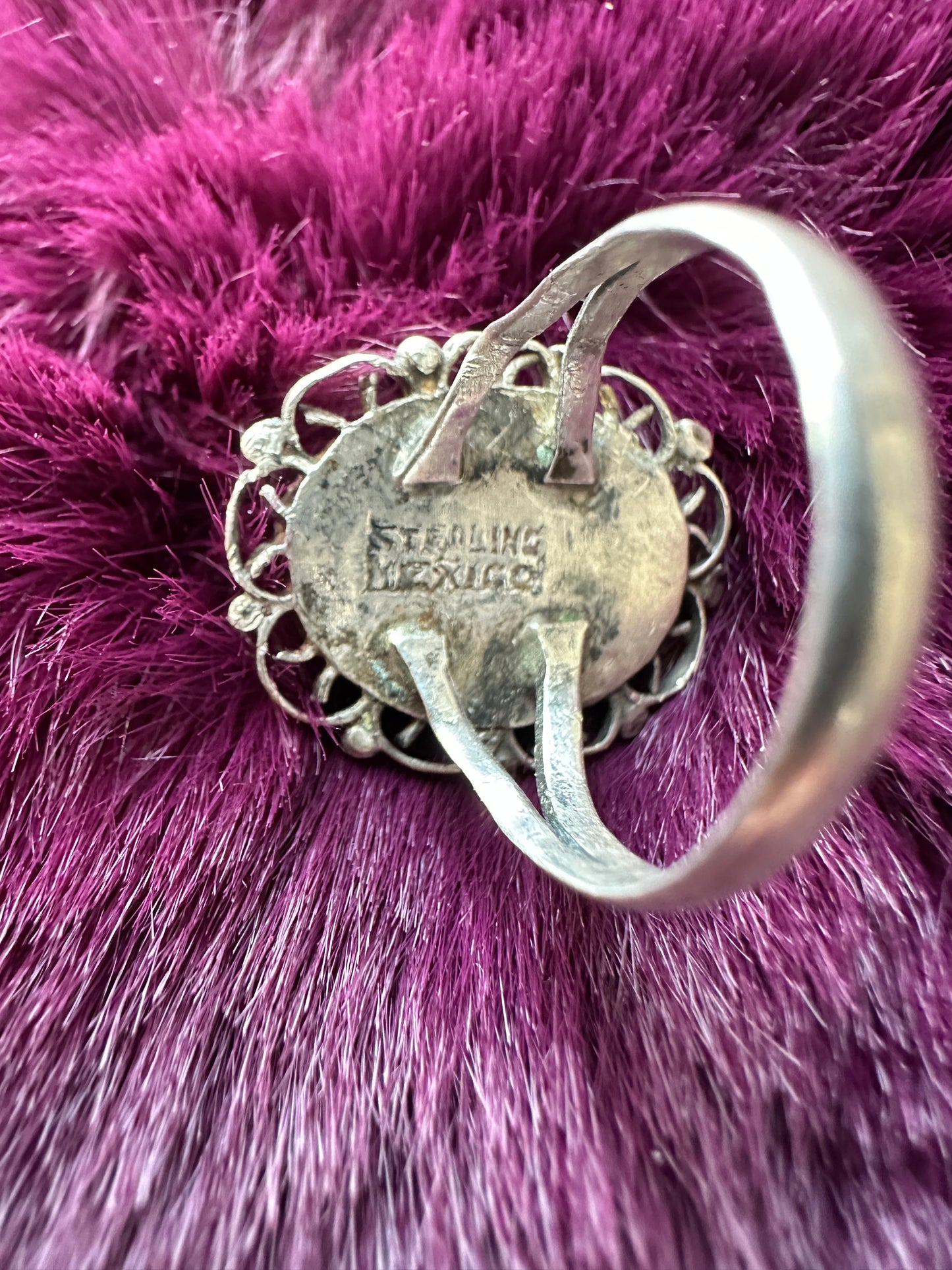 Silver & Hematite Scroll Ring SZ 6.5