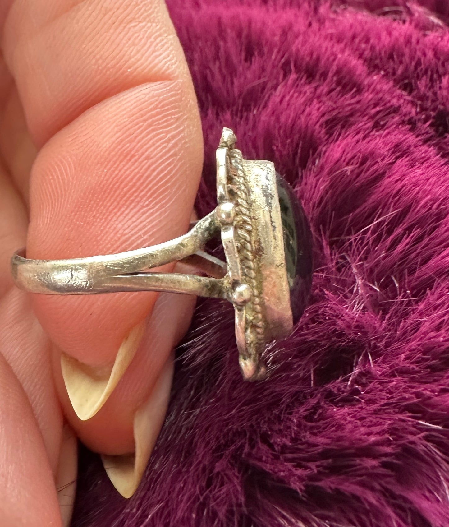 Silver & Hematite Scroll Ring SZ 6.5
