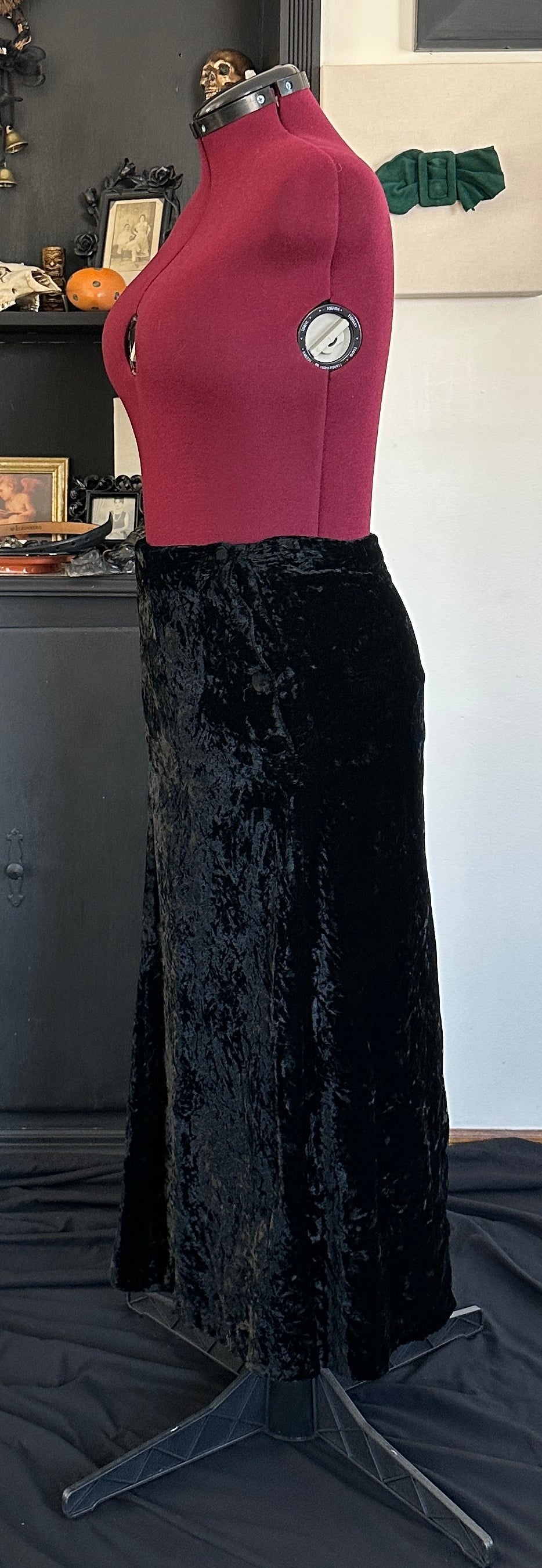 Velvet Buttoned Skirt SZ 10 -12
