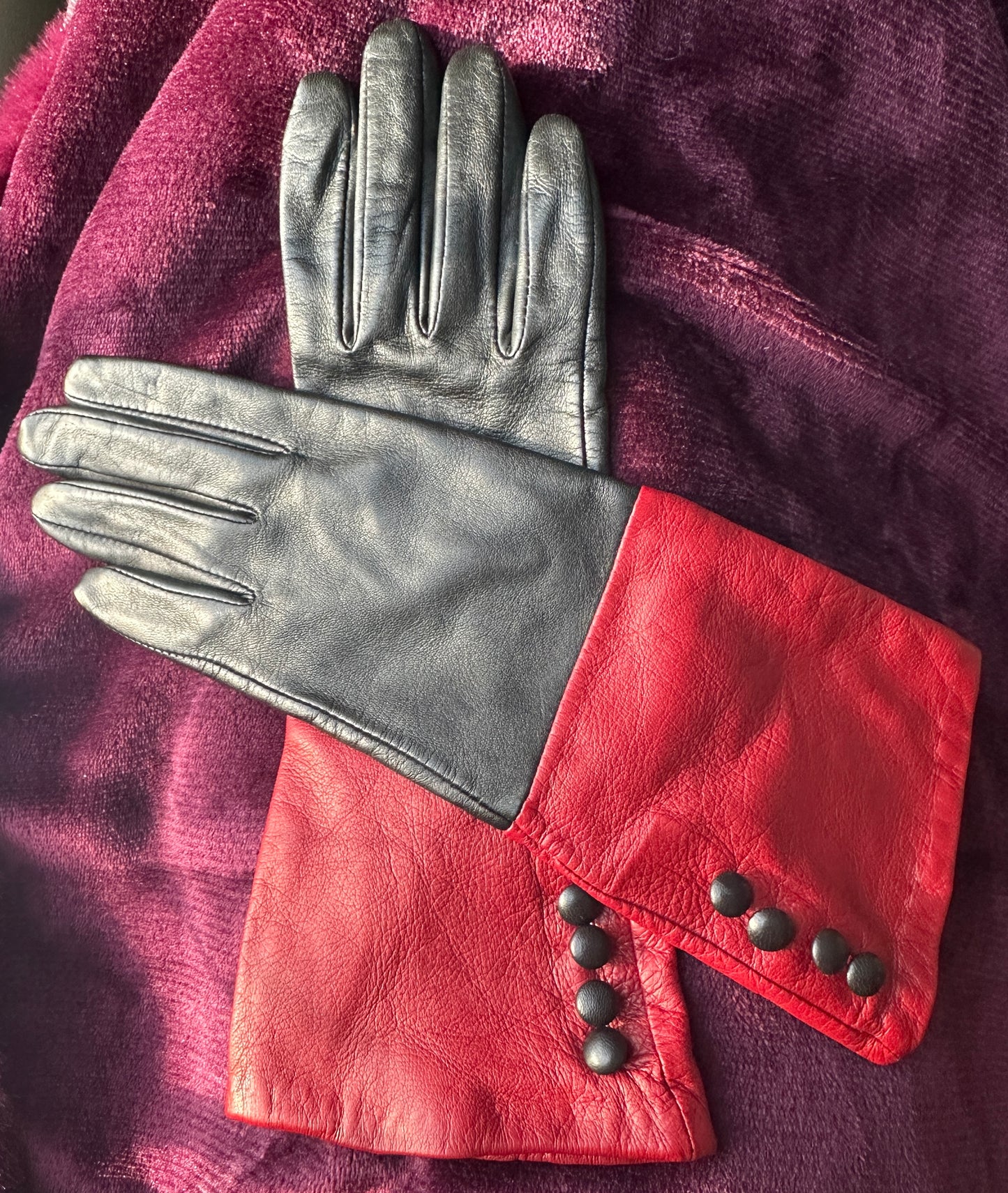 Black Leather Gloves S