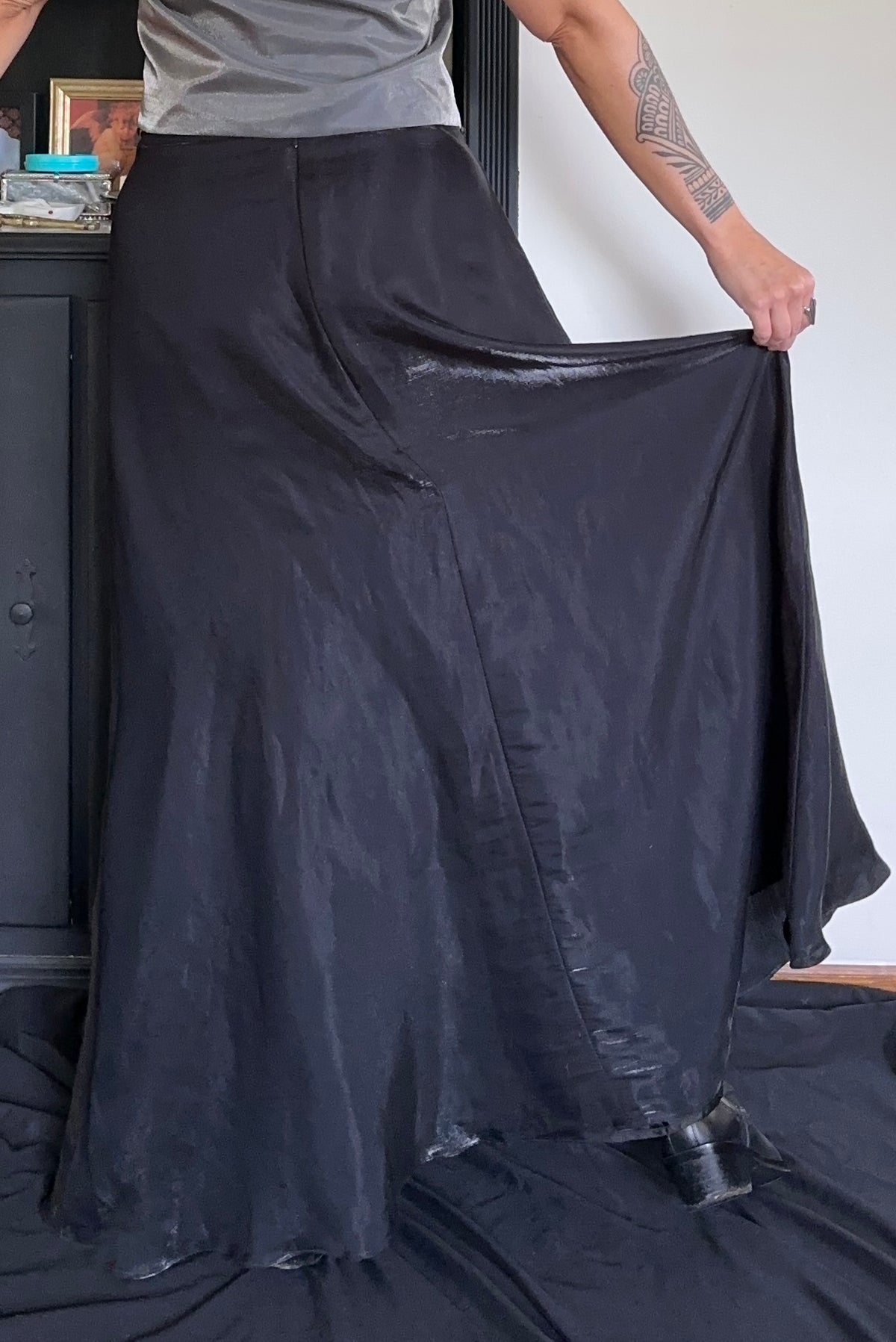 90s Liquid Satin Skirt S