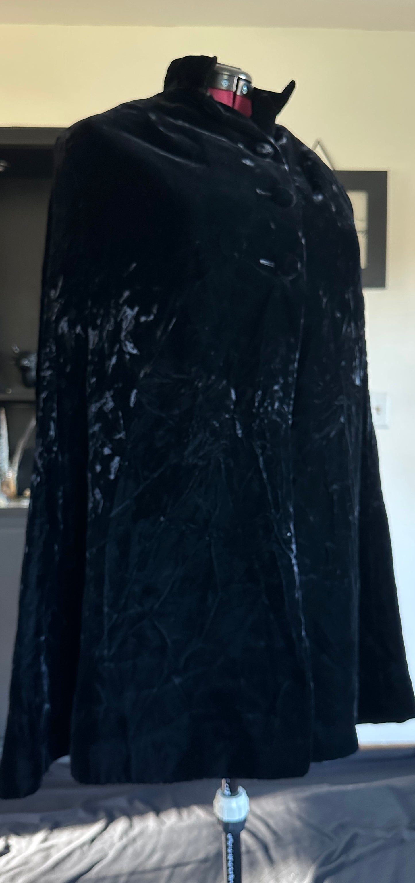 Vintage Black Velvet Cape XS-L