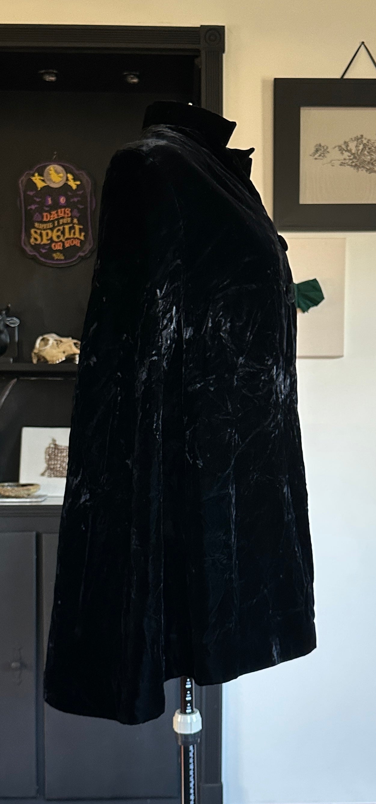 Vintage Black Velvet Cape XS-L