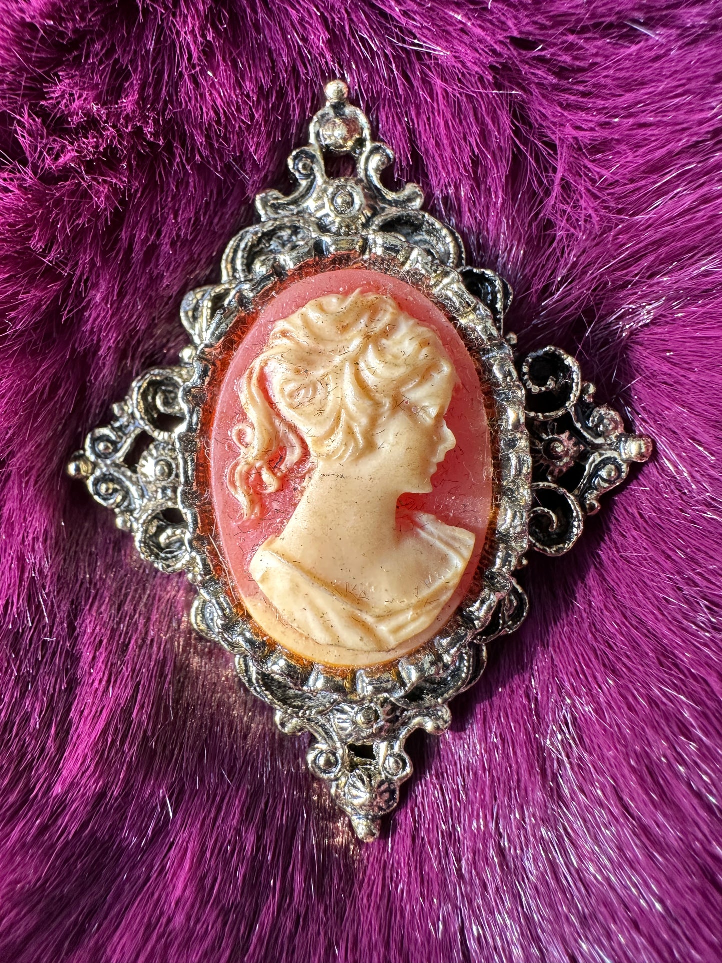 Vintage Edwardian Style Cameo Brooch