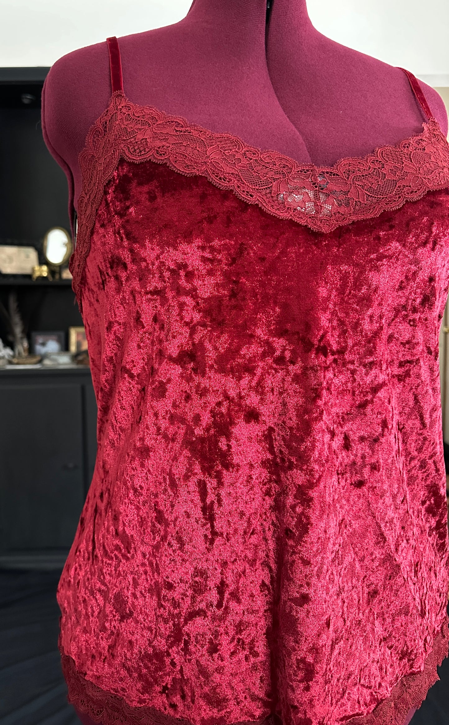 Intimissimi Velvet & Lace Tank L