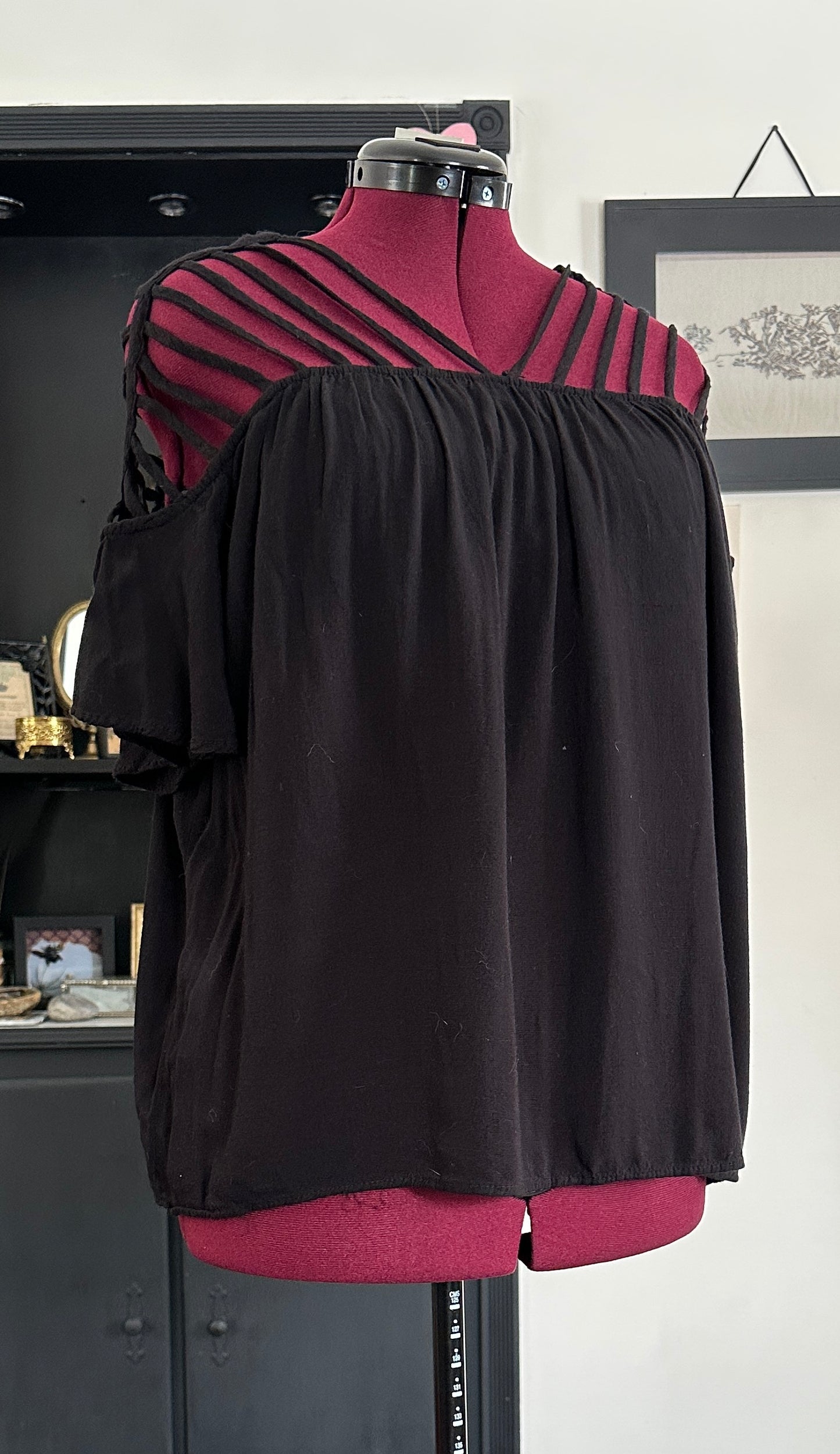 Off-The-Shoulder Top XL