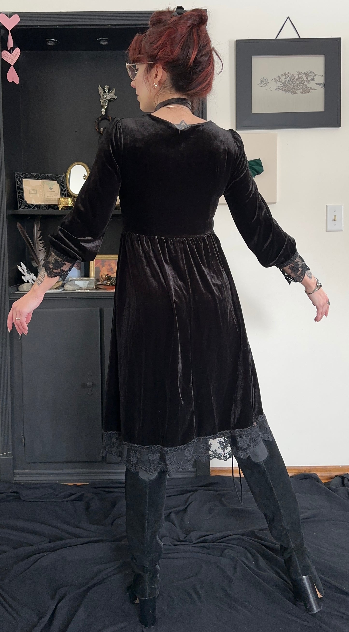 Velvet & Lace Gothic Dress S