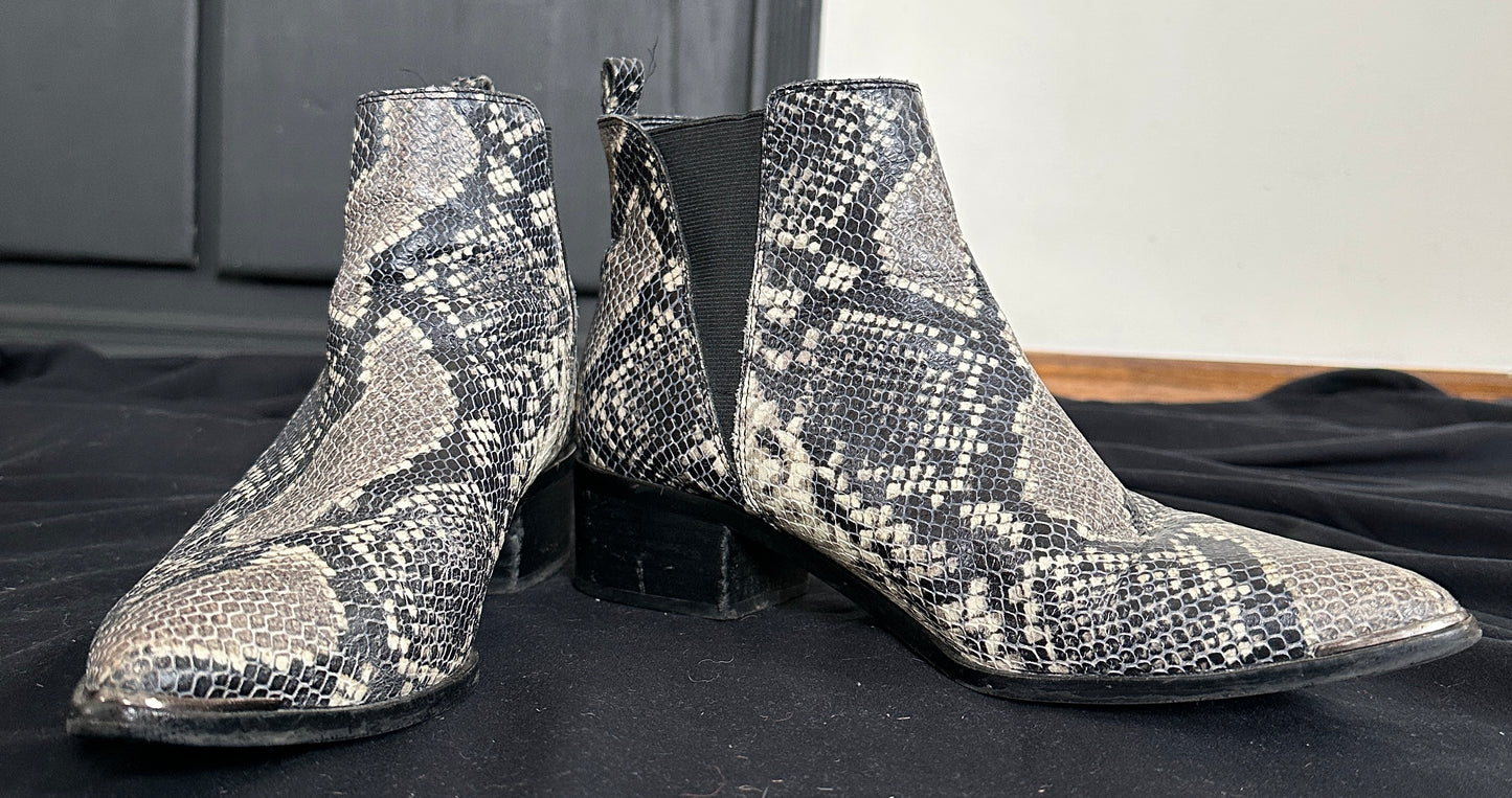 Marc Fisher Snakeskin Western Boot SZ 10