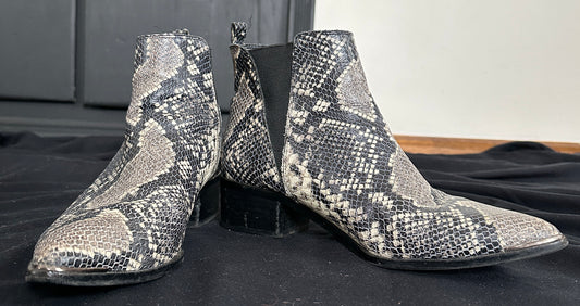 Marc Fisher Snakeskin Western Boot SZ 10