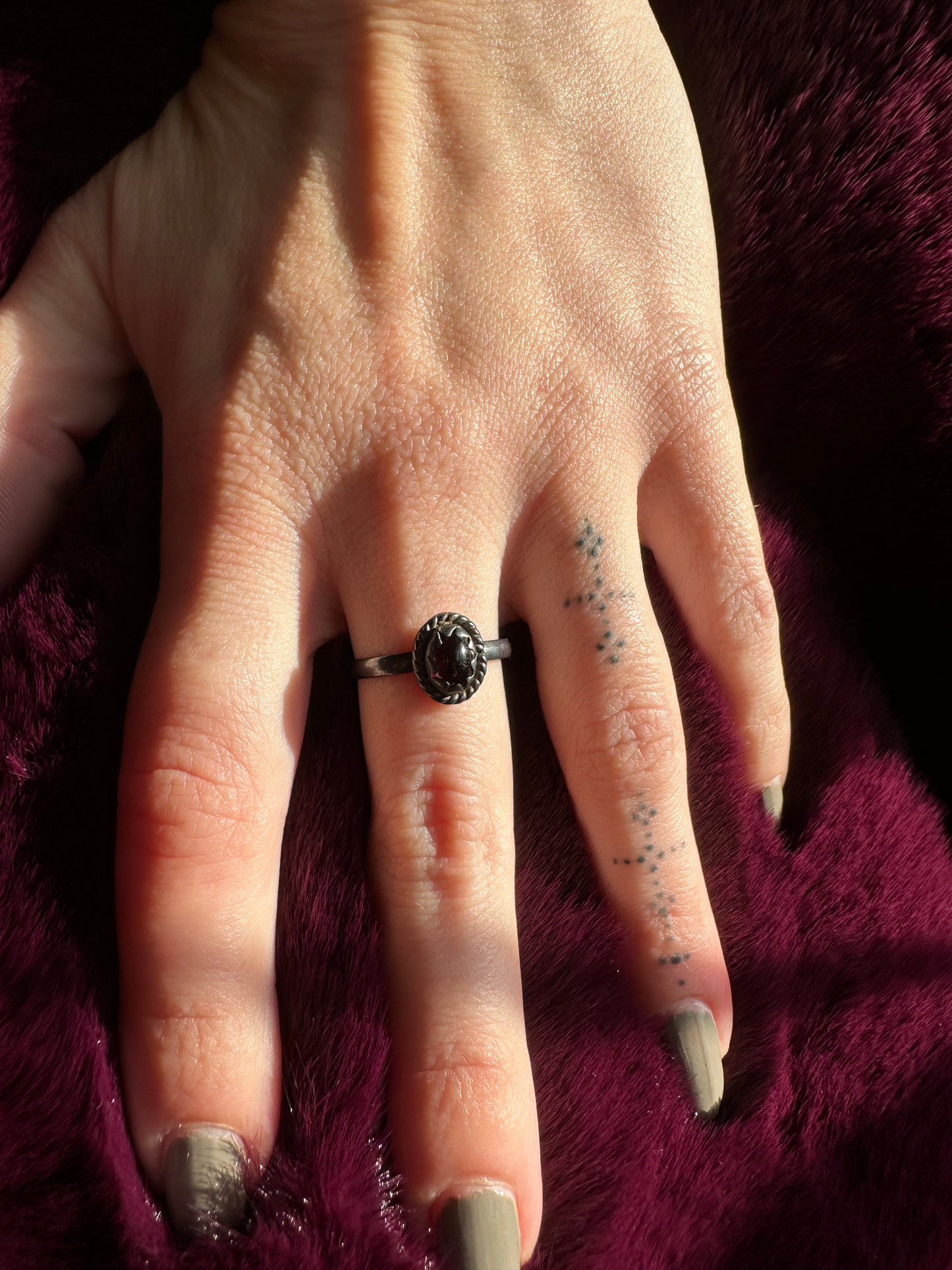 Gothic Garnet & Silver Solitaire Ring SZ 6.5