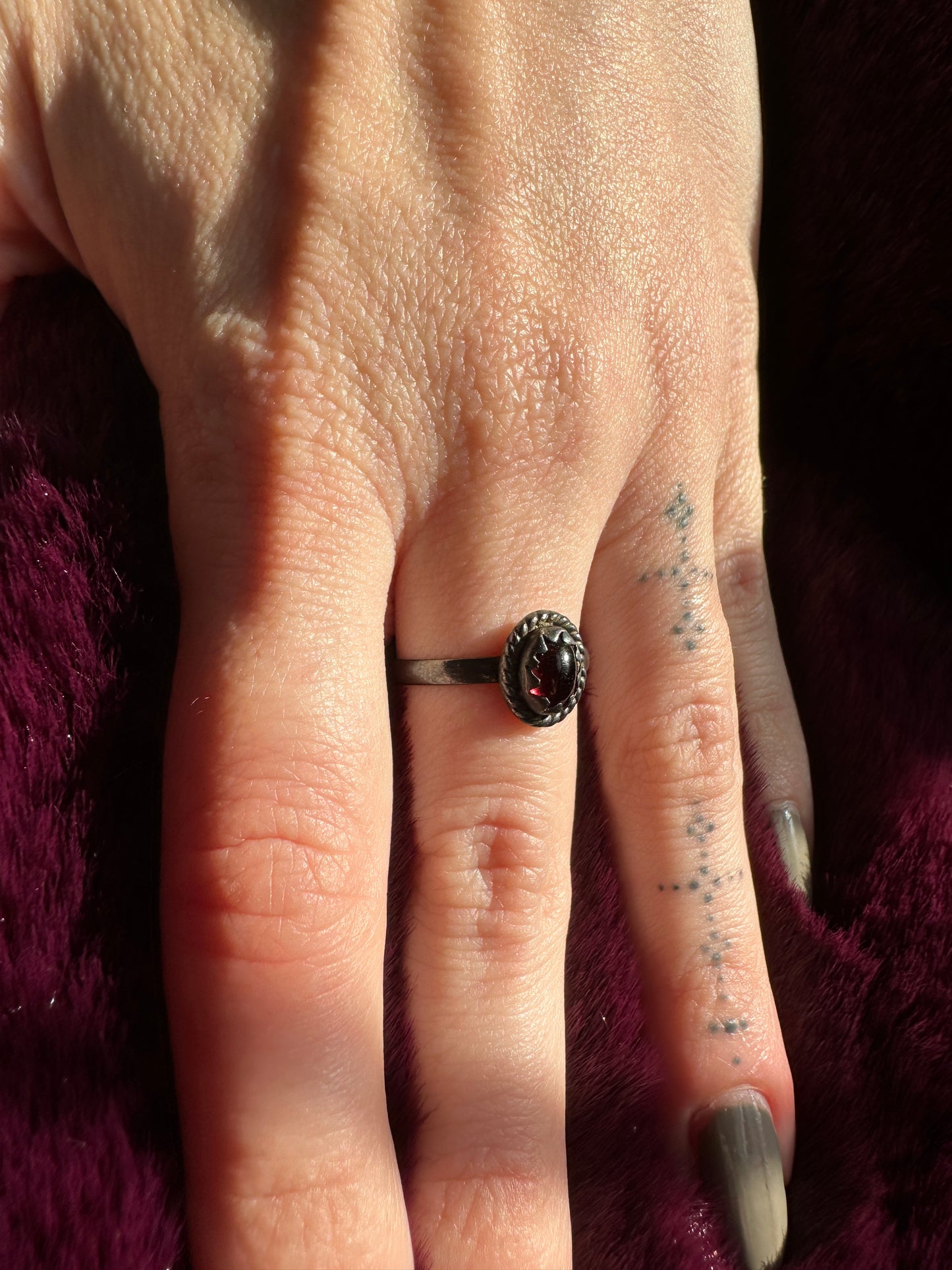 Gothic Garnet & Silver Solitaire Ring SZ 6.5