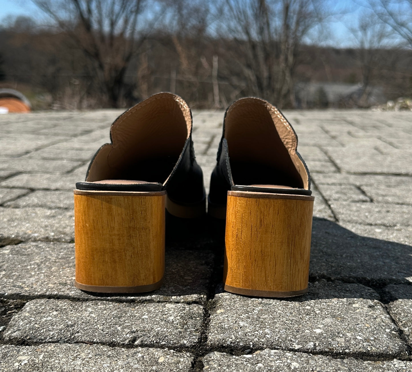 Leather Bernardo Clogs SZ 7.5