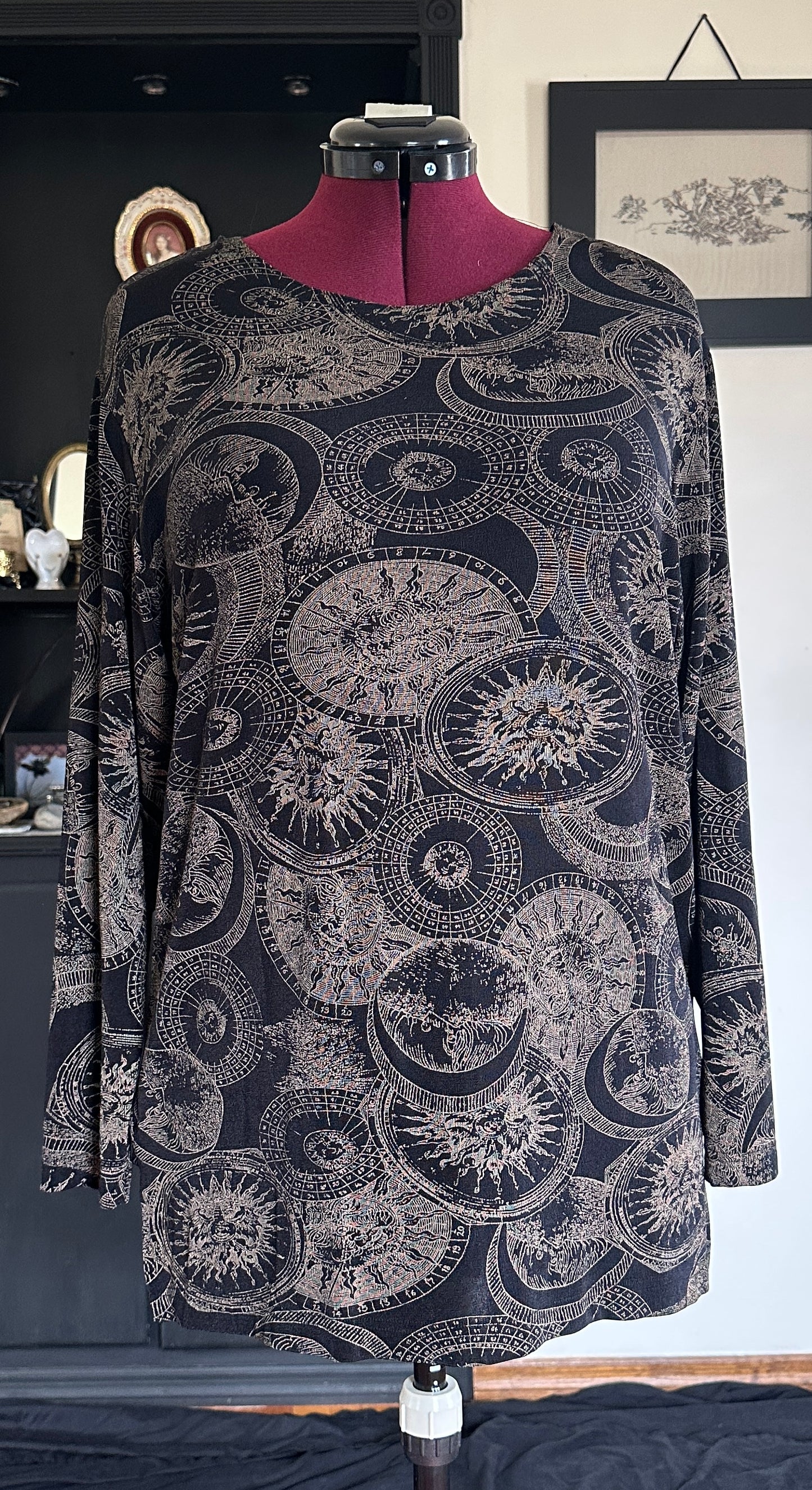 Vintage Astronomy Print Top L/XL