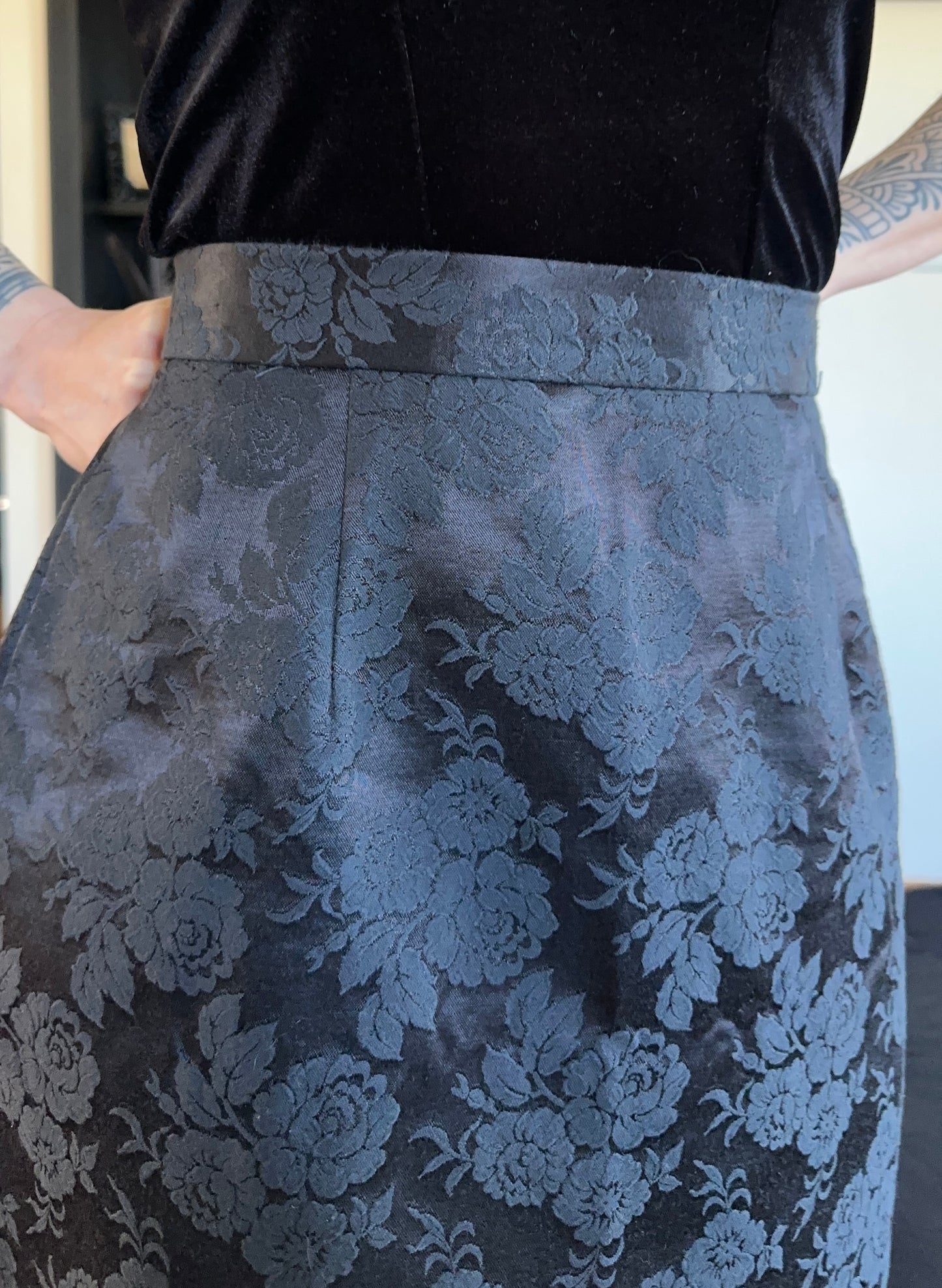 Early 2000s Floral Brocade Skirt M/L