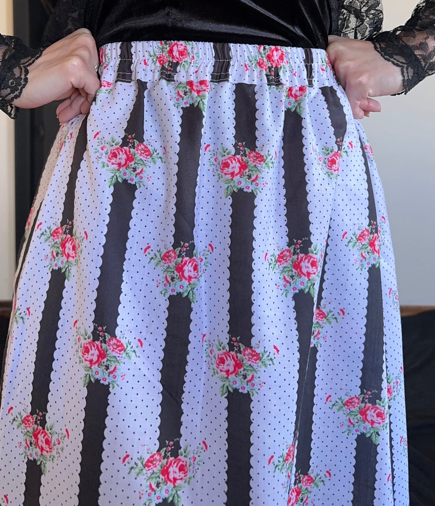 Floral & Polka Dot 70s Cottage Maxi Skirt S-L