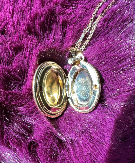 Vintage Floral Locket