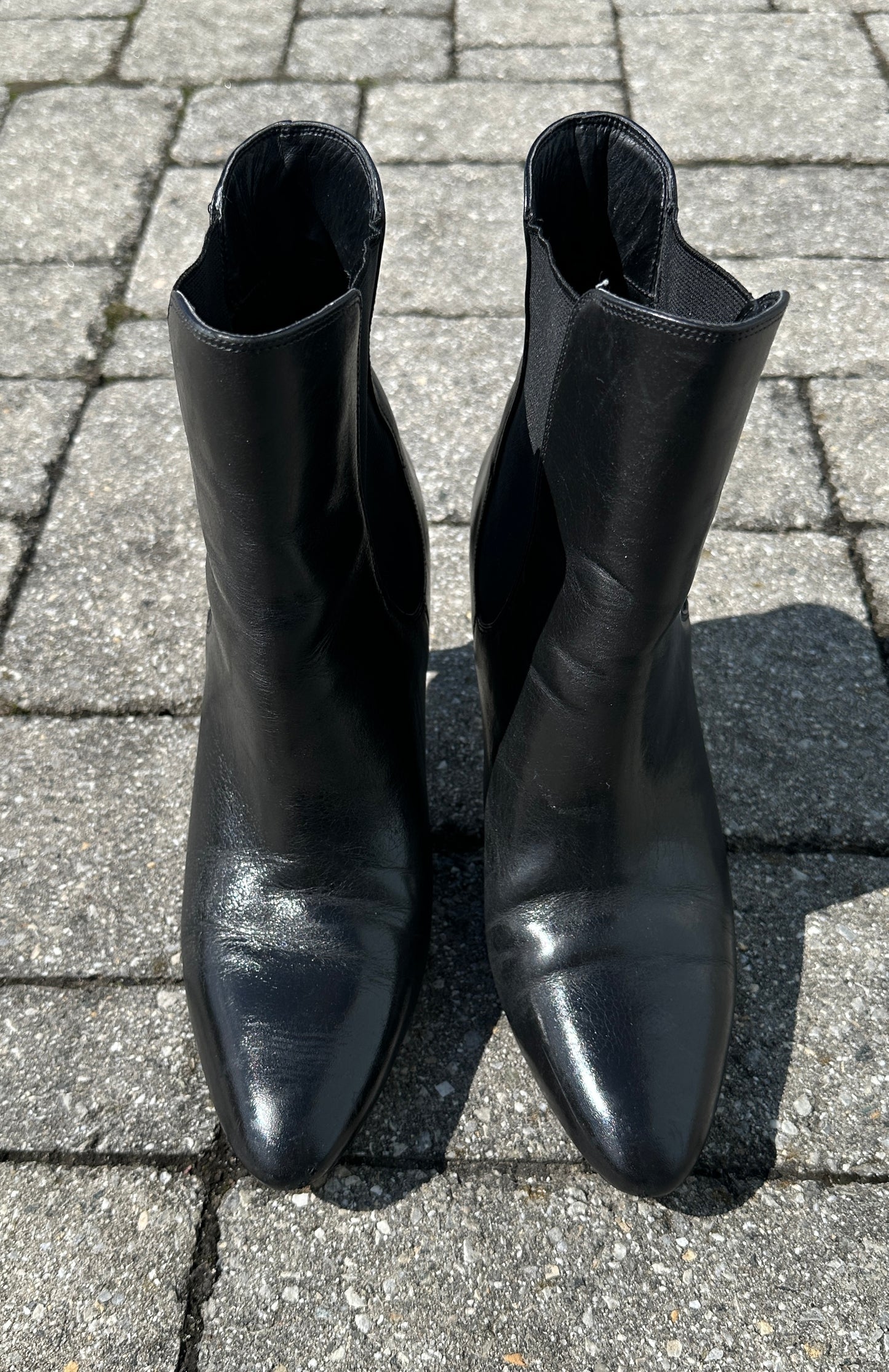 Ralph Lauren Leather Pashia Booties SZ 8.5