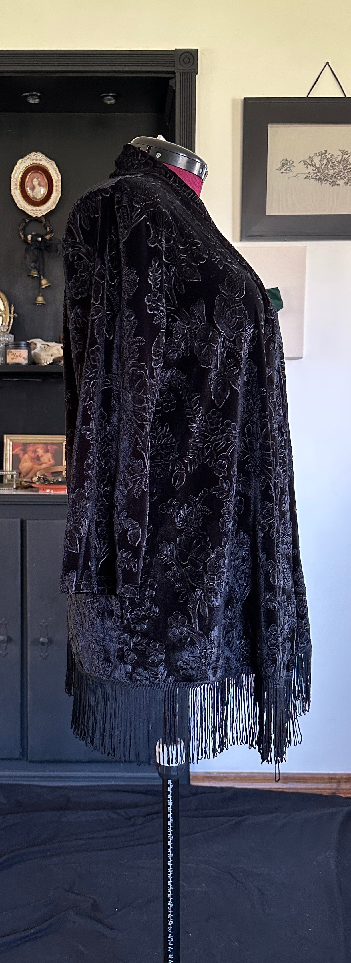 Velvet & Fringe Topper L