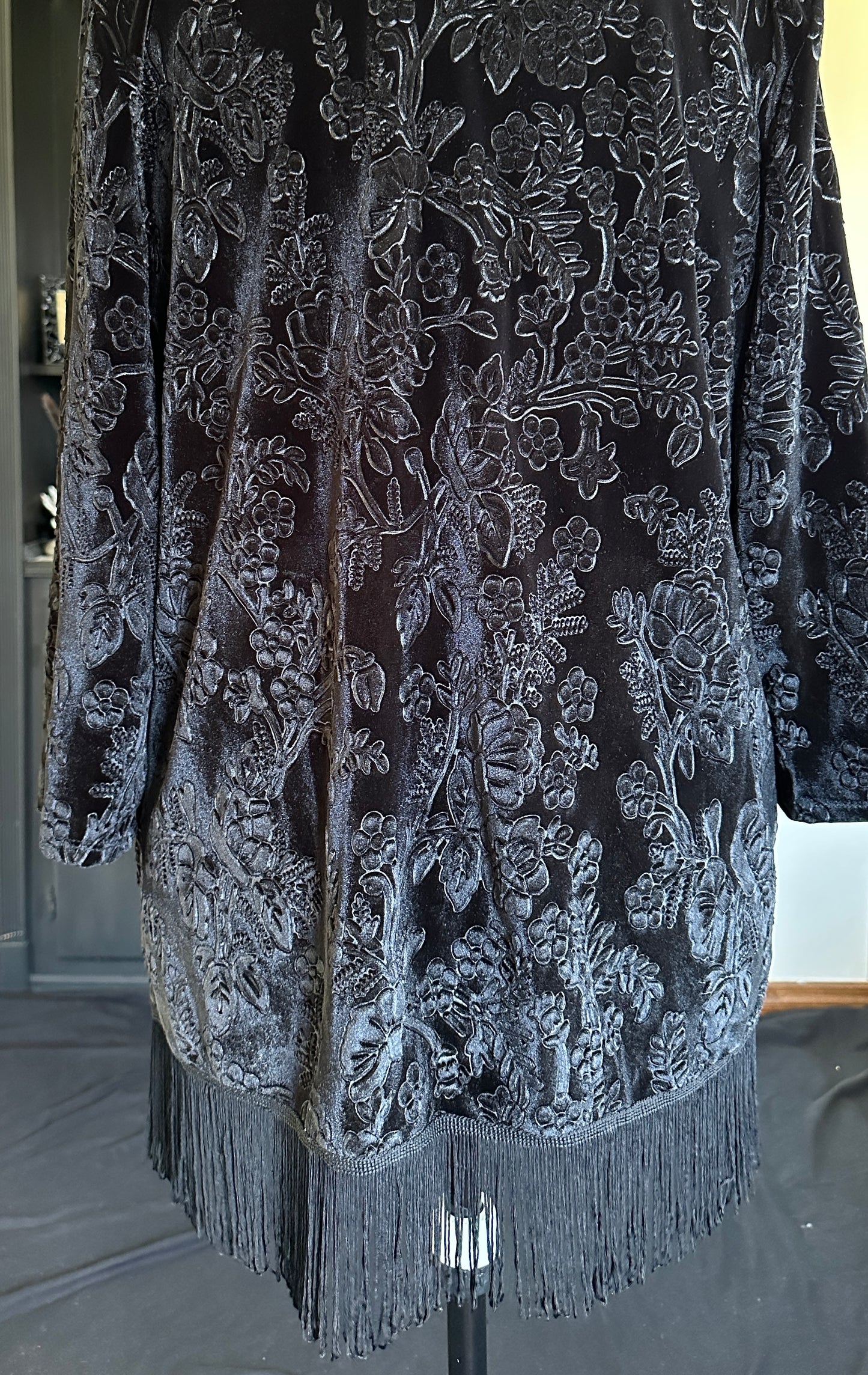 Velvet & Fringe Topper L