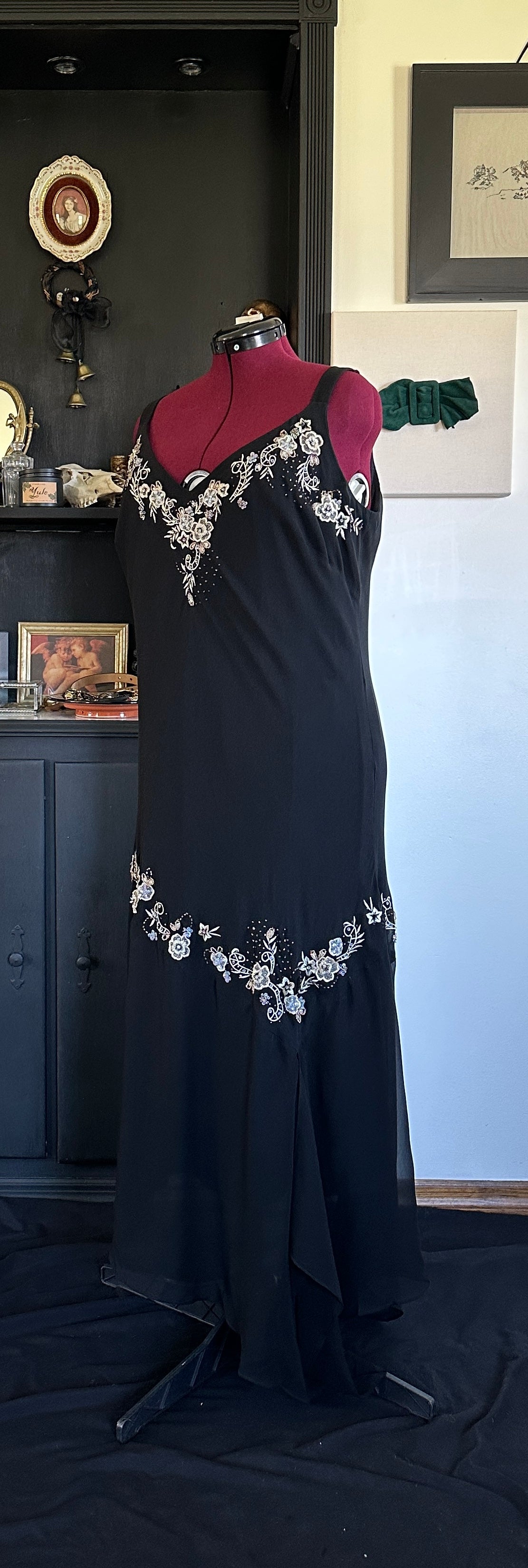 Romantic Goth Vintage Gown SZ 20