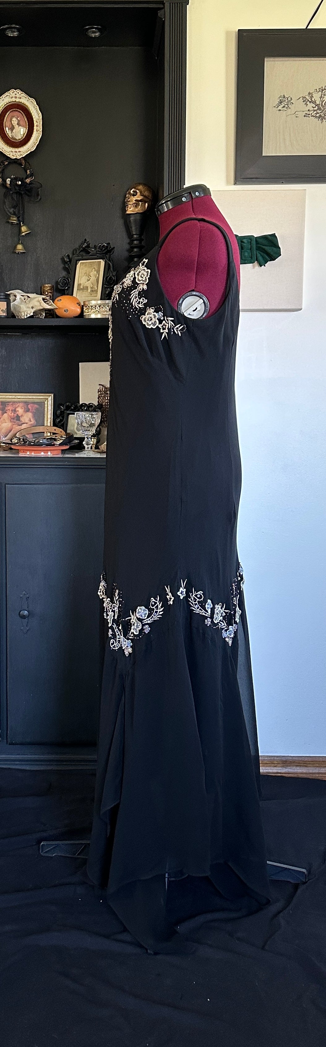 Romantic Goth Vintage Gown SZ 20