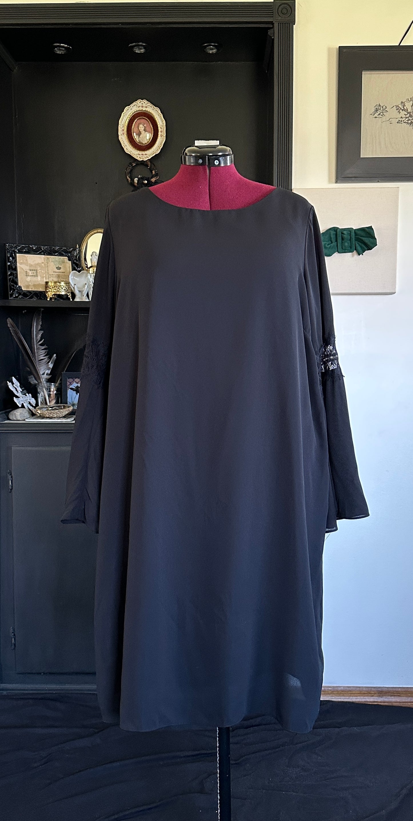 Witchy Bell Sleeve Secondhand Dress 1X