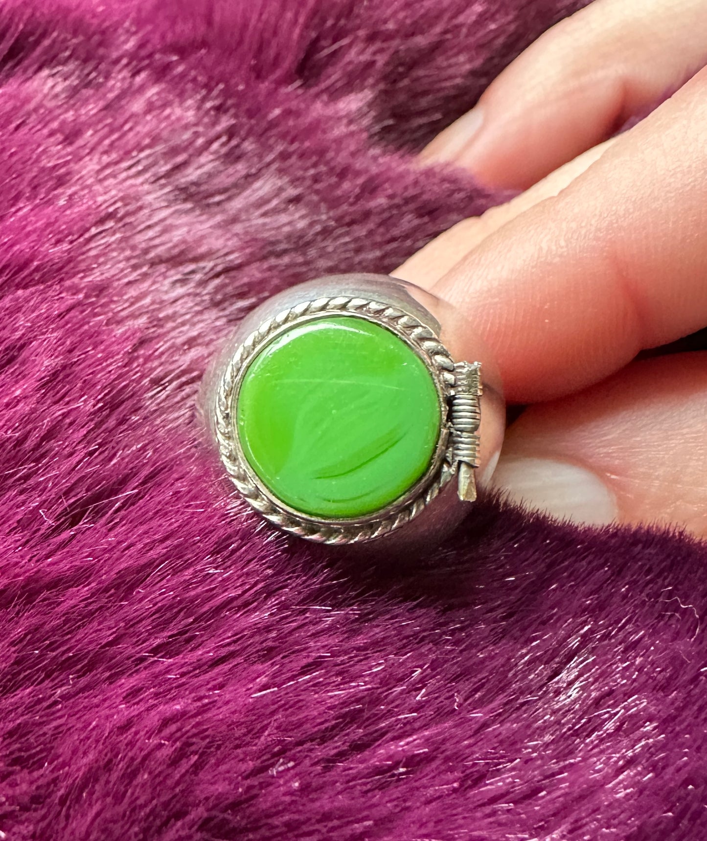 Vintage Silver & Nephrite Jade Poison Ring SZ 4 - 11