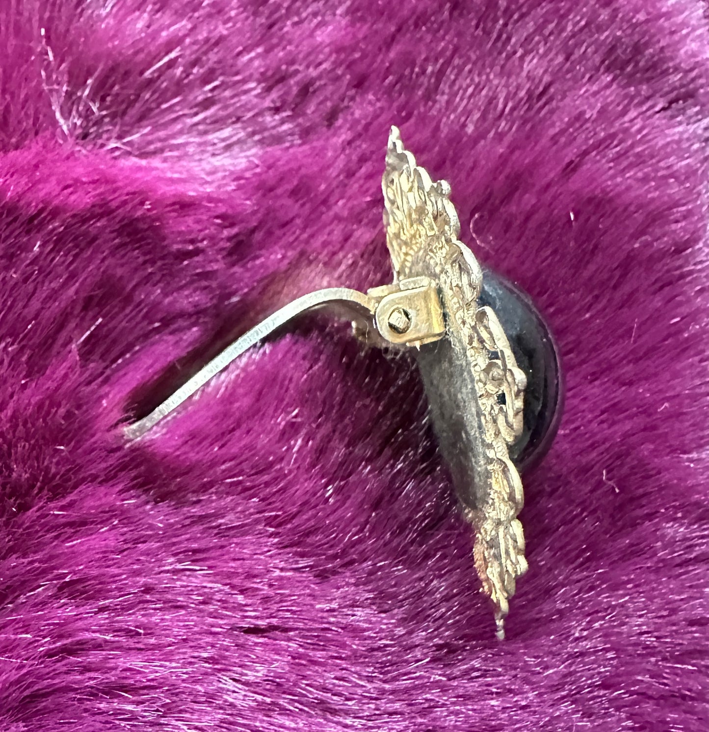 Vintage Romantic Goth Collar Clip