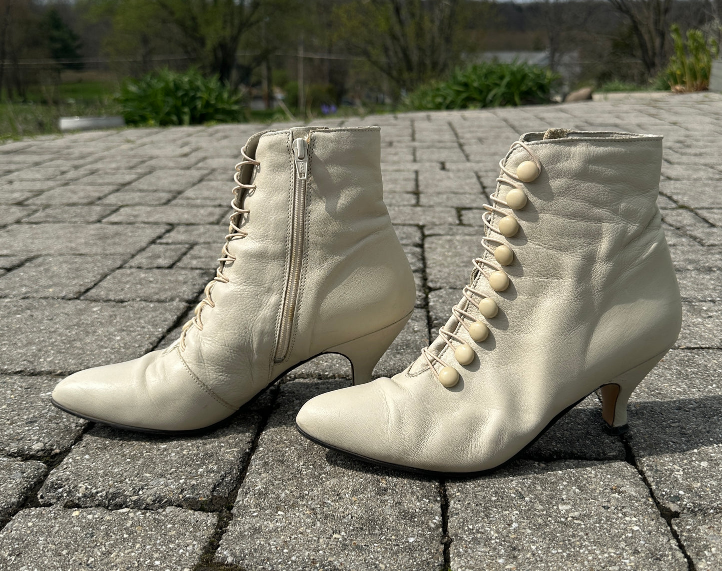 Vintage Leather Buttoned Witch Boots SZ 9