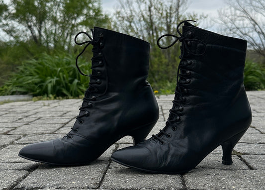 Vintage Black Leather Witch Boots SZ 10