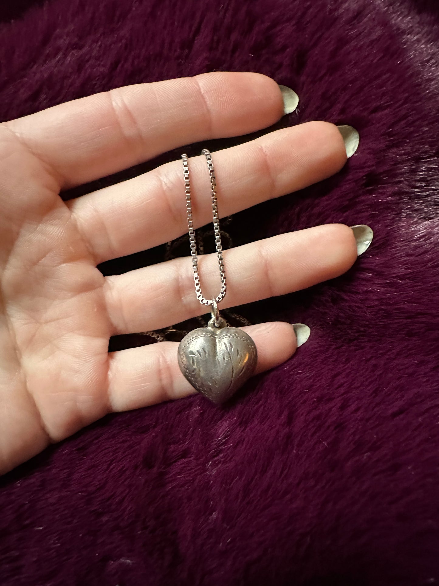 90s Silver Heart Necklace
